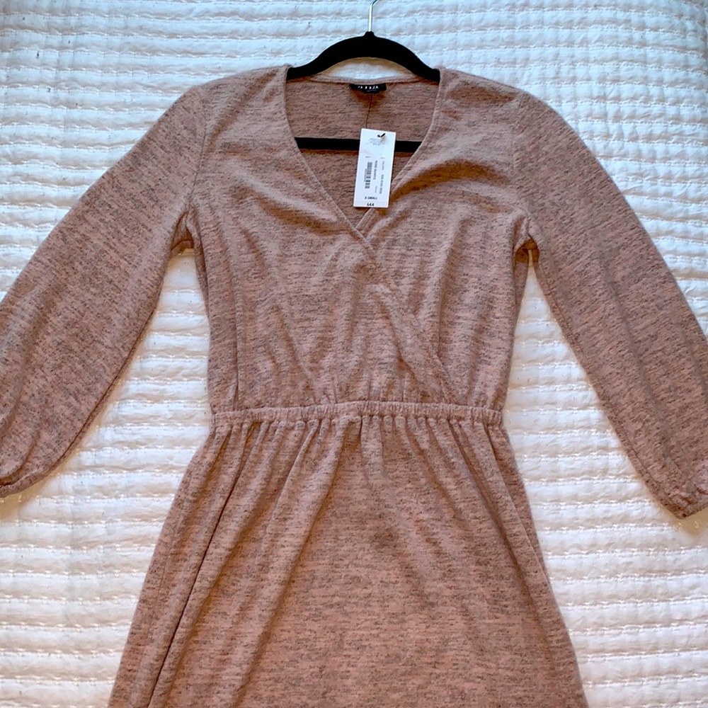 New, never worn pink dress, very cozy, size S